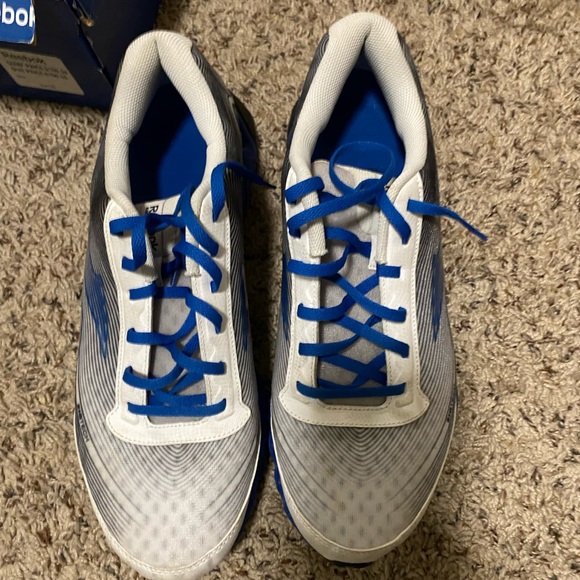 Reebok - Picture 2 of 5